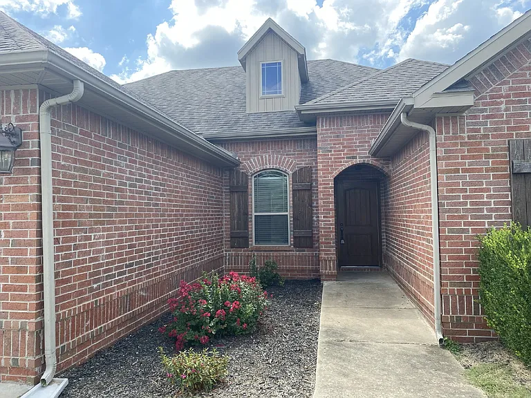 6202 W Sage Dr — Photo 3