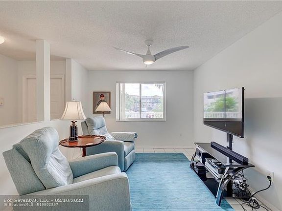 3rd image of 7528 Granville Dr #203