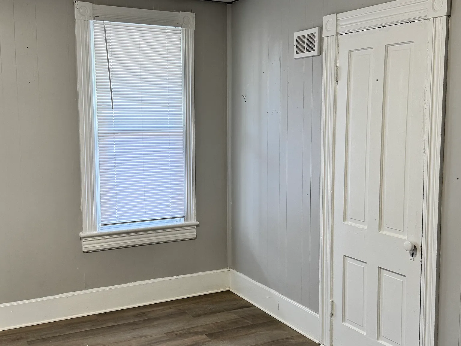 123 Lafayette Ave — Photo 4