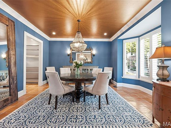 4th image of 4510 Pershing Pl