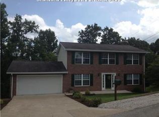 1604 Loop Rd, South Charleston, WV 25303