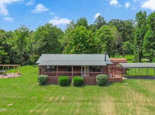 509 Thomas Loop Rd, Sevierville, TN 37876