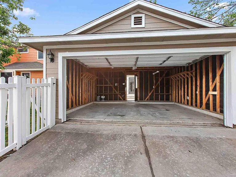 280 Strawn — Photo 23