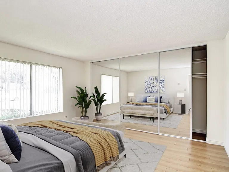 Casa De Helix Apartments — Photo 30