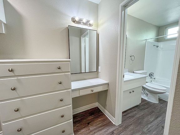 4th image of 1215 Hornblend St APT 5