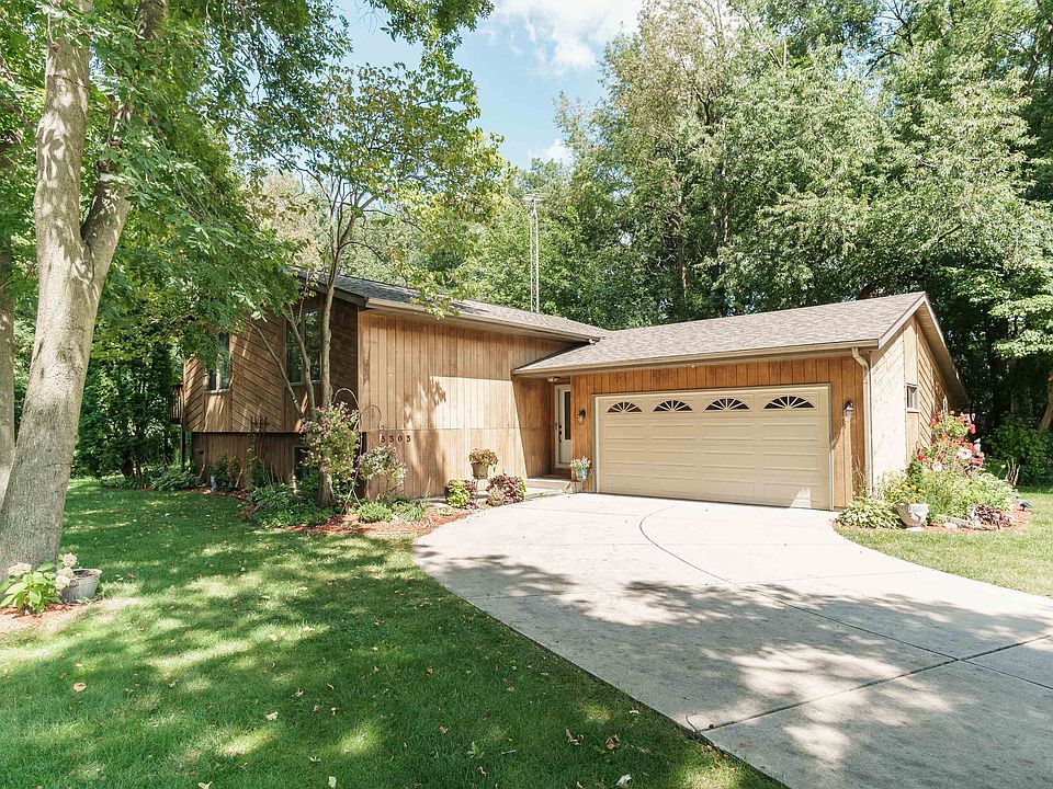 1st image of 3303 Newcastle Dr