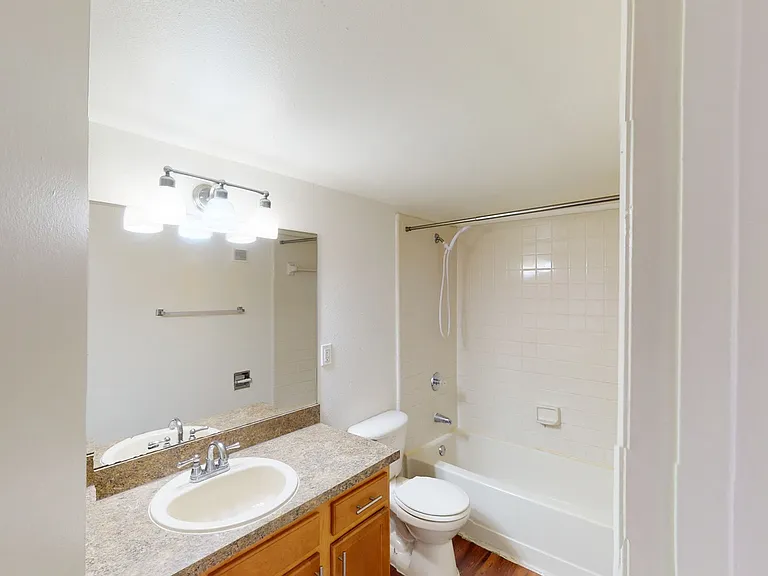 Lakewood Place — Photo 116
