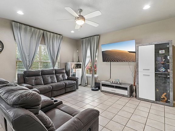 3rd image of 102 Katy Way