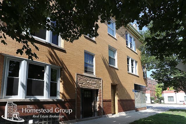 1st image of 2506 W Argyle St #Three