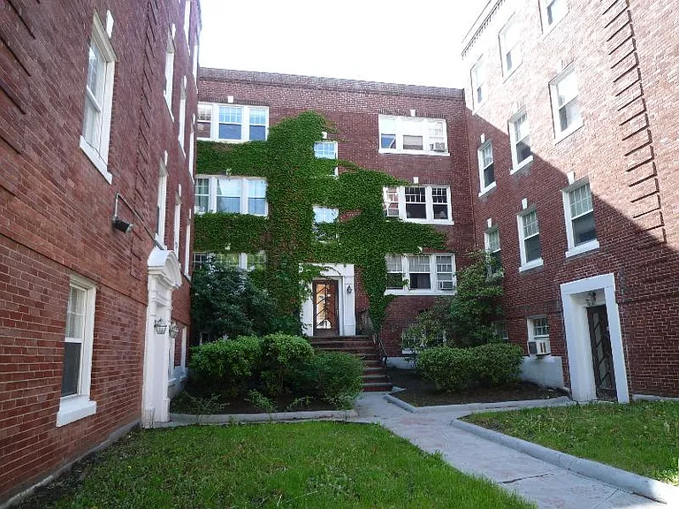 14 Fairbanks St #6 — Photo 7