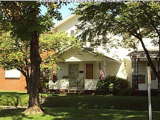 1st image of 221 4th Ave