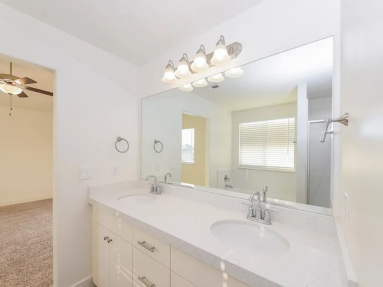 4907 E Breezy Patch Rd — Photo 11