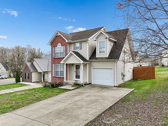4th image of 1005 Cheryl Ln