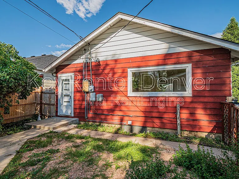 421 N Stuart St — Photo 38