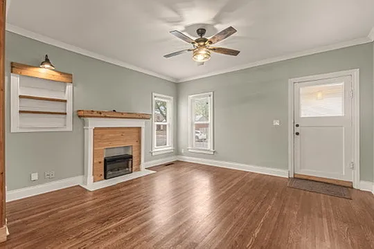 1315 S Evanston Ave — Photo 9