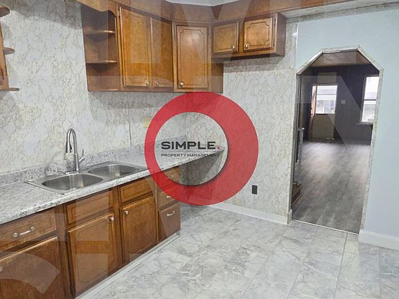 2nd image of 1040 Madison Ave