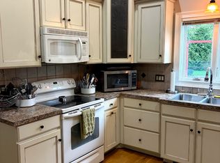 37 Northridge Rd #1A, Westfield, MA 01085
