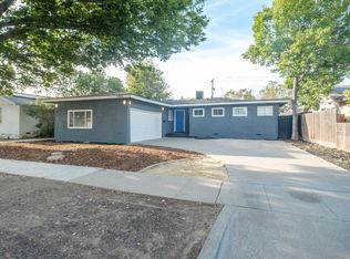 2966 E Ashcroft Ave, Fresno, CA