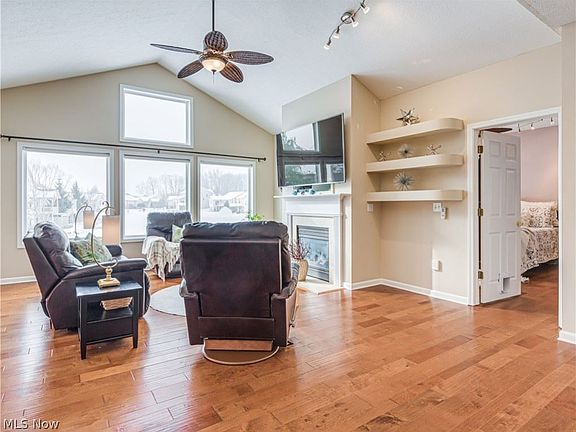 4th image of 1010 Roy Marsh Dr