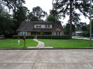 1102 Woodfield Ln, Houston, TX 77073