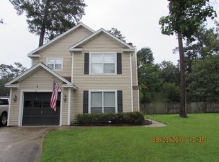 4 Manor Blvd, Hanahan, SC 29410