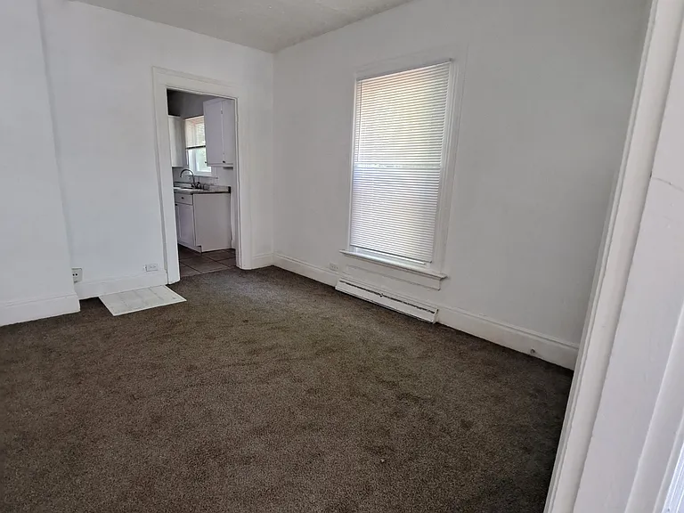 511 Parrot St — Photo 3