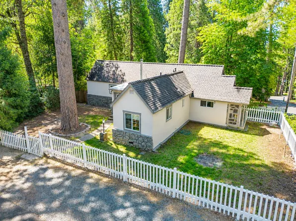 4934 Cedar Dr, Camino, CA 95709