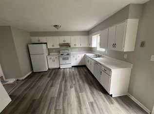 827 Brian Ct, Radcliff, KY 40160