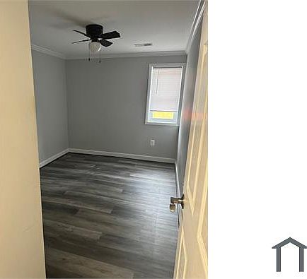 2nd image of 438 Main St