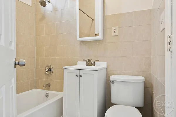 Rented by EXR | media 8