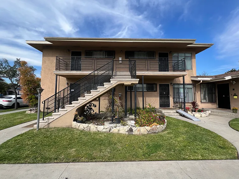 6334 Cedar St #D — Photo 14