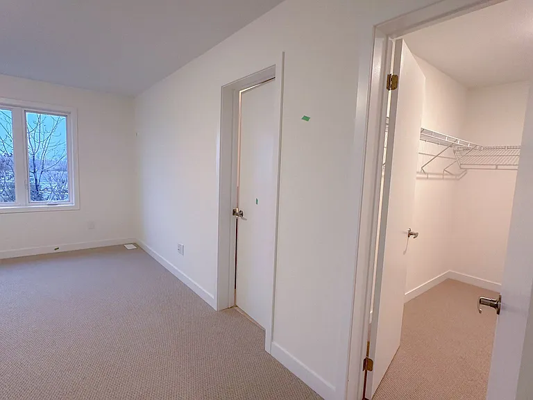 160 Densmore Rd #24 — Photo 9