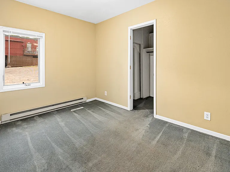 315 N 14th Ave E #1 — Photo 12