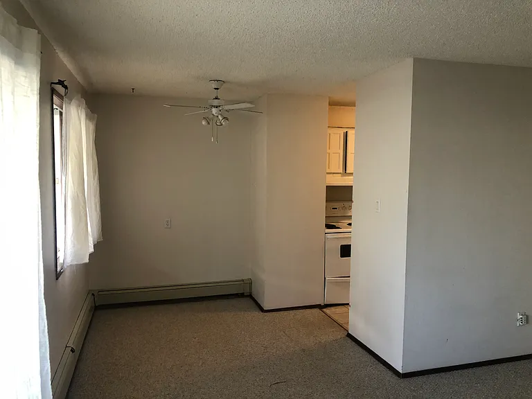 8 108th Ave NW — Photo 5