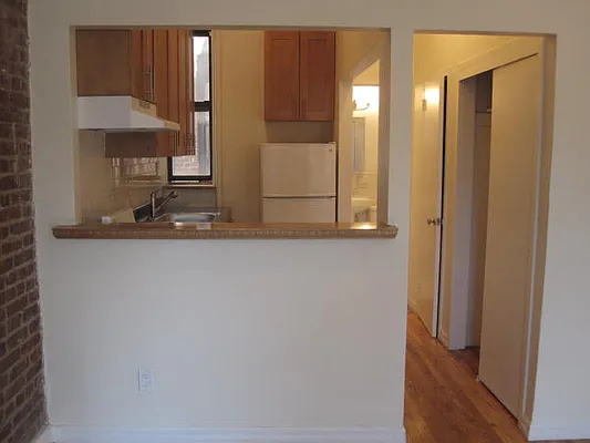 Rented by City & Suburban | media 7