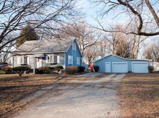 113 W Park St, Elwood, IL 60421