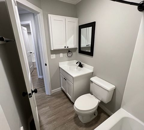 4th image of 302 N Montevideo Ave #7