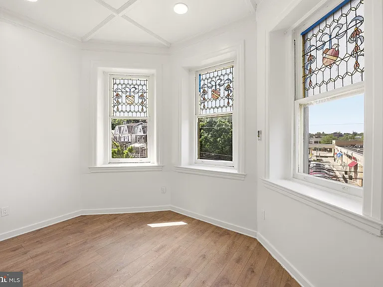 6012 Ridge Ave #6 — Photo 11