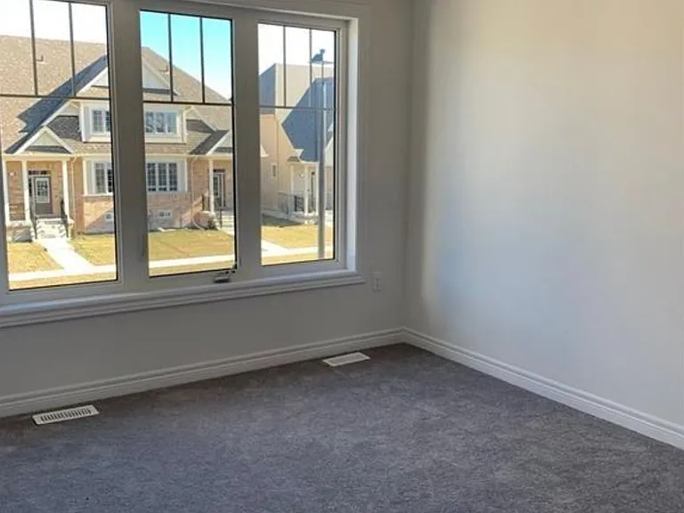 211 Farley Rd — Photo 11