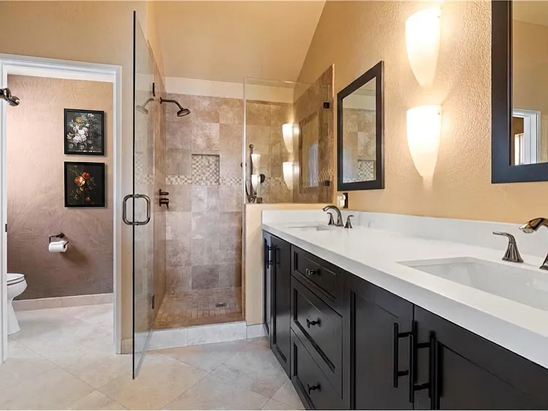640 Kingswood Ln #F — Photo 10