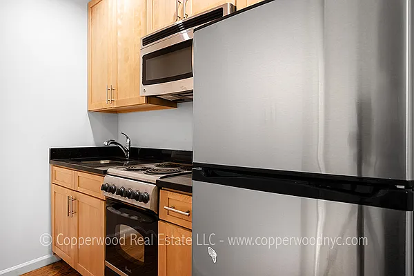 Rented by Copperwood Real Estate | media 8