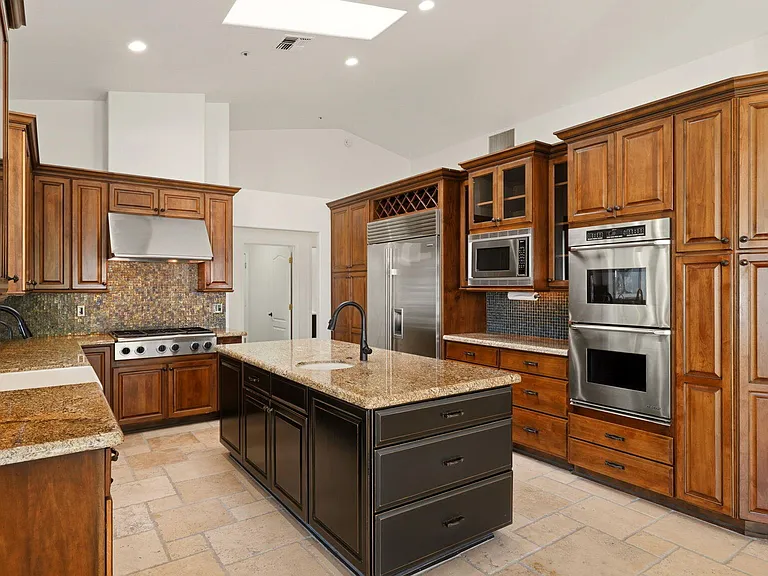 8638 E Dahlia Dr — Photo 12