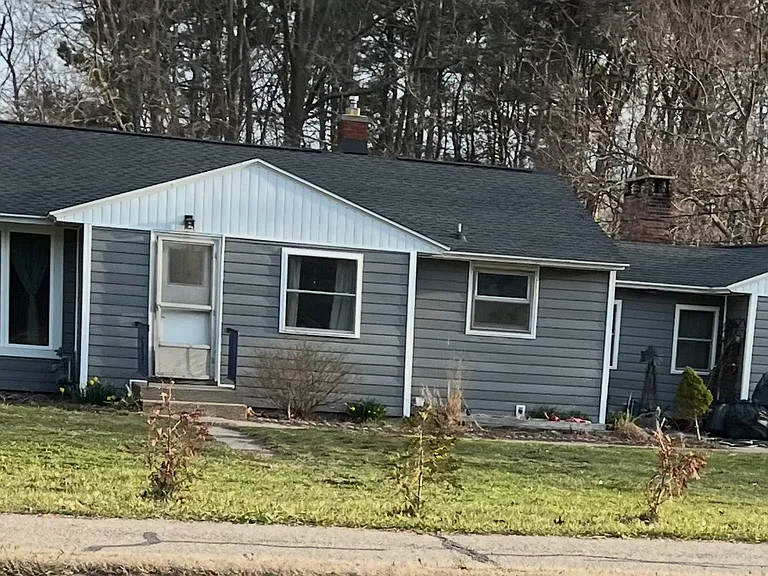 713 Ottawa Beach Rd — Photo 14