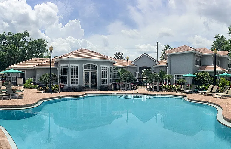Promenade at Aloma Apartments — Photo 2
