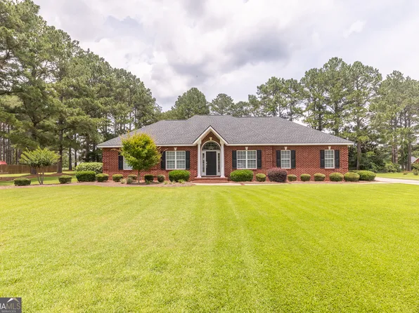 106 Widgeon Ln, Glennville, GA 30427