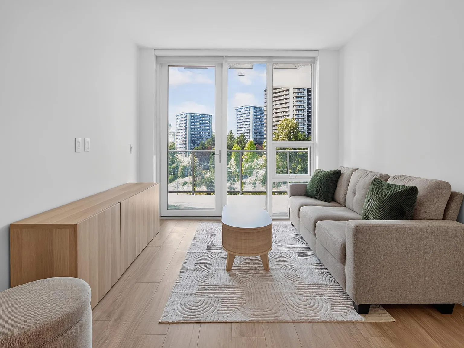 1 bed, 552 sqft, $2,650 — Photo 2