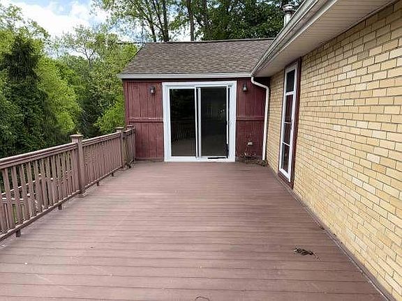 3rd image of 329 Harmony Rd