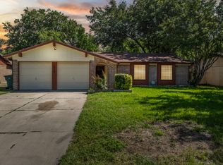 528 Nathan St, Burleson, TX 76028