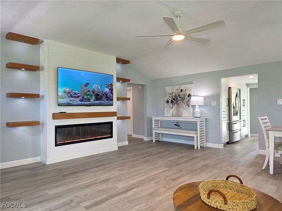1st image of 18387 Pioneer Rd