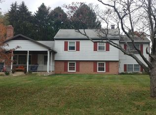 20912 Brooke Knolls Rd, Gaithersburg, MD 20882